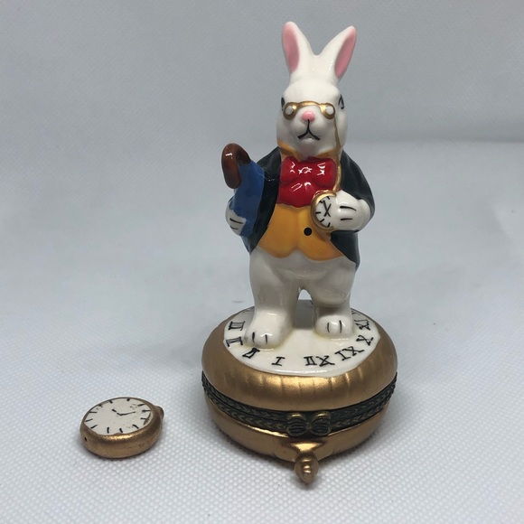 Porcelain Rabbit Shaped Box - Picture 2 of 7